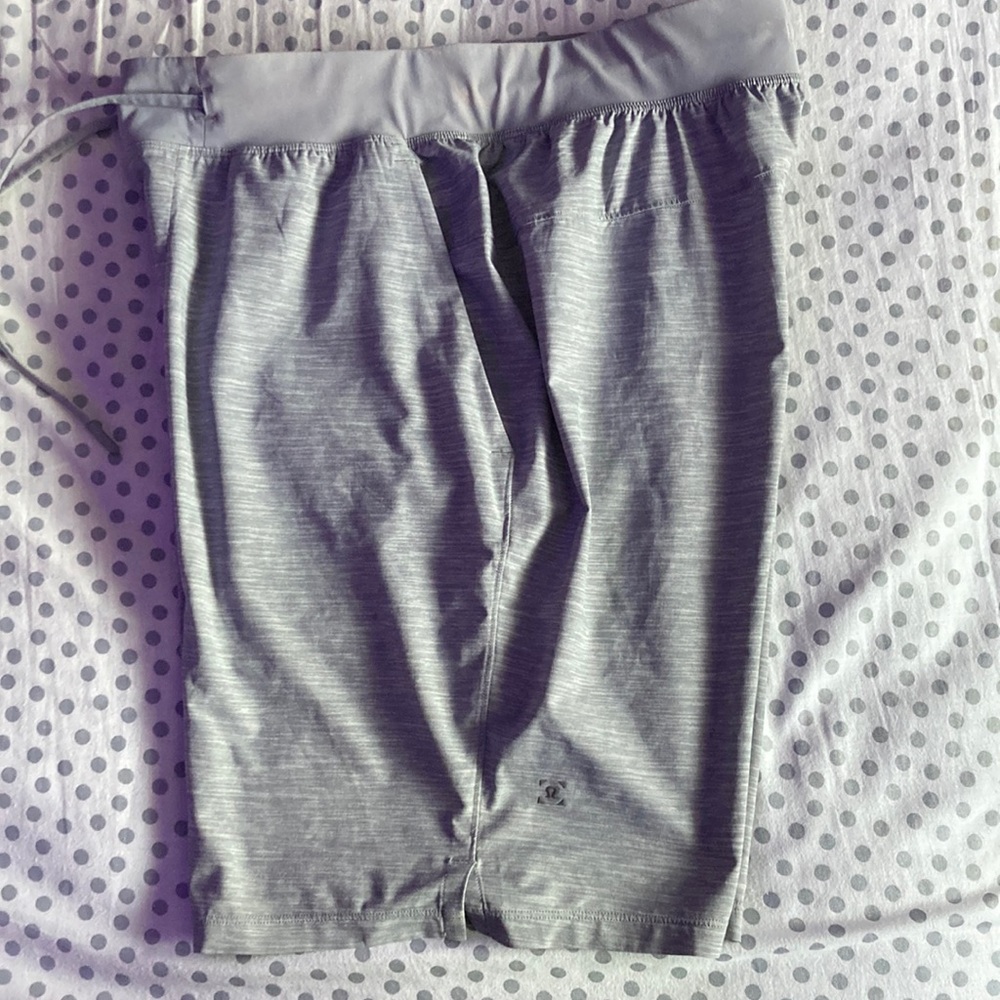 Mens Lululemon T.H.E Short 9” Linerless - Heather Gray - Medium